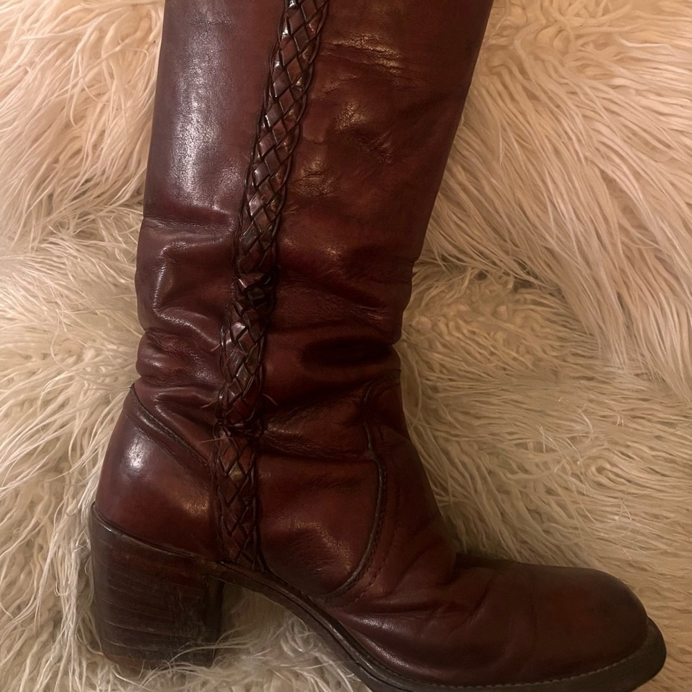 Frye Vintage BLACK LABEL Braided Sabrina Campus Heeled Boot Brown/Cognac  Size 8
